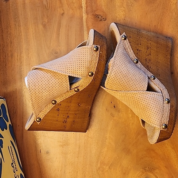 Sbicca wedge Declan sandal new size 8 natural suede - Picture 2 of 9